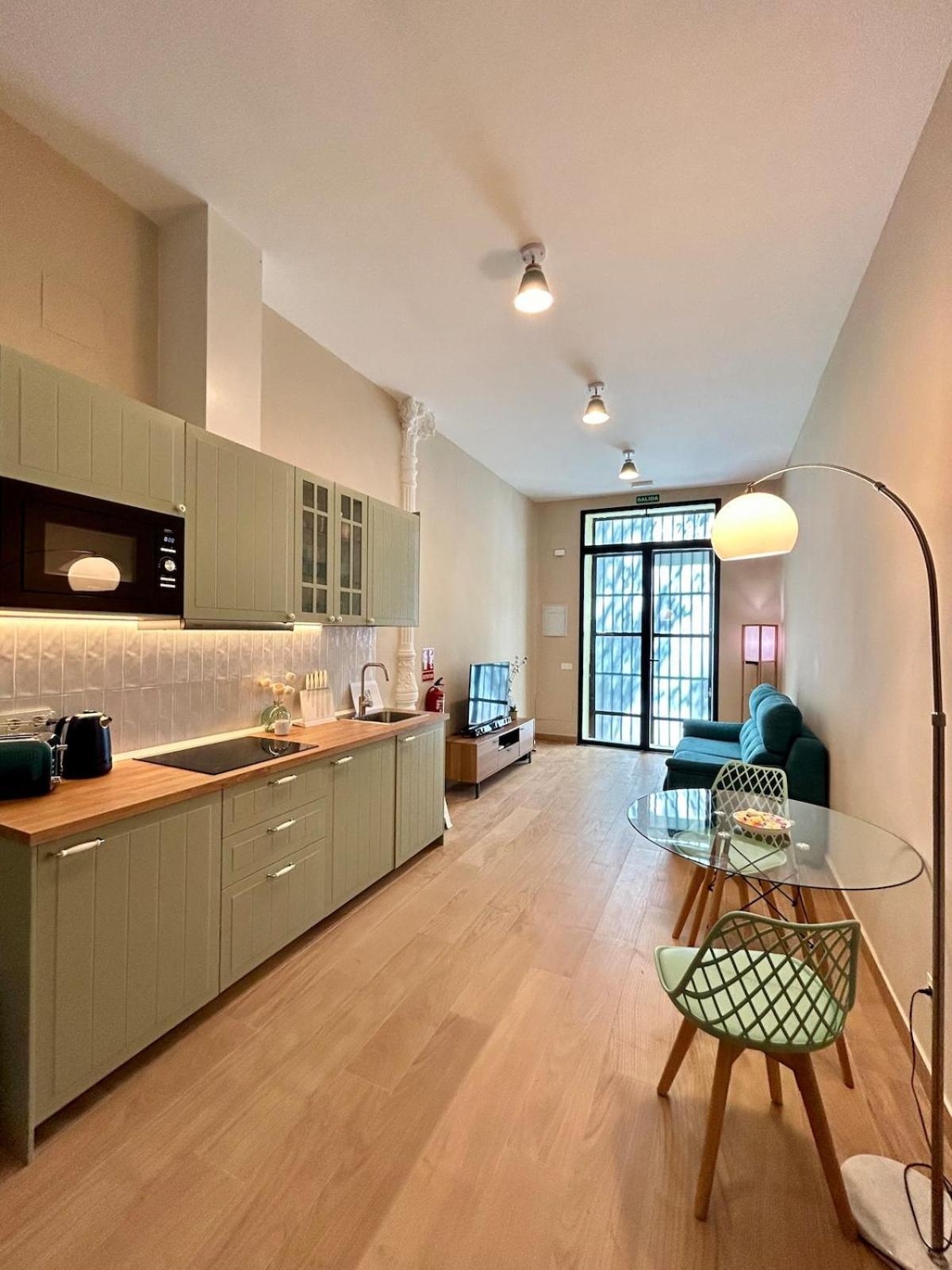 Apartamento Centro Madrid Atocha エクステリア 写真
